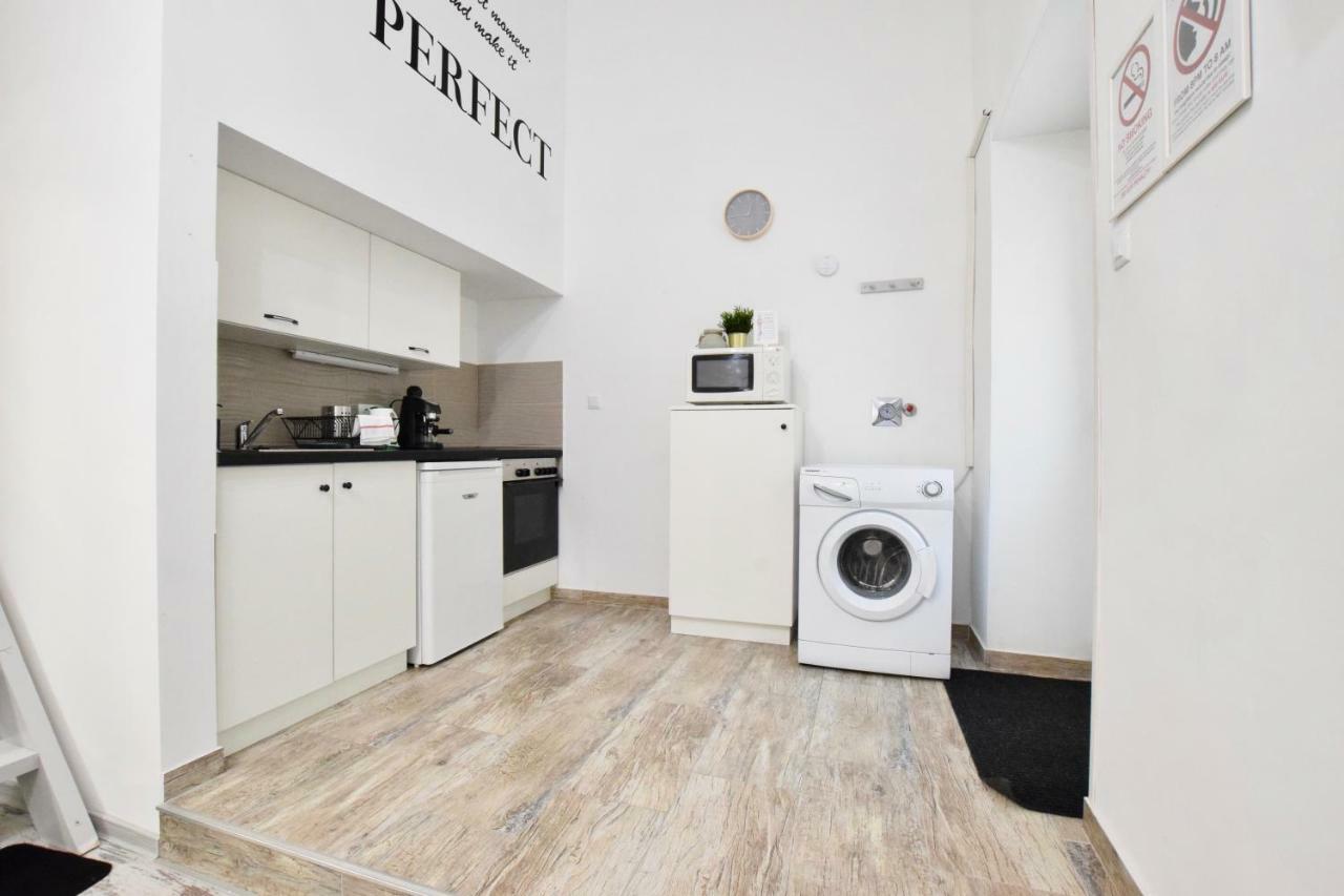 Standard Apartment By Hi5 - Akacfa 59 Будапеща Екстериор снимка